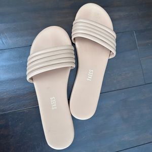 TKees Sandals - size 7